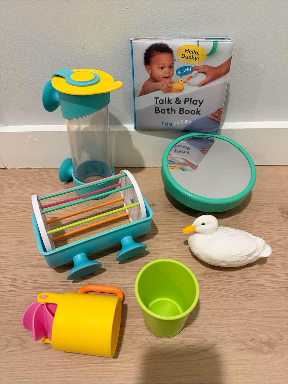 Lovevery baby and toddler bath toy set